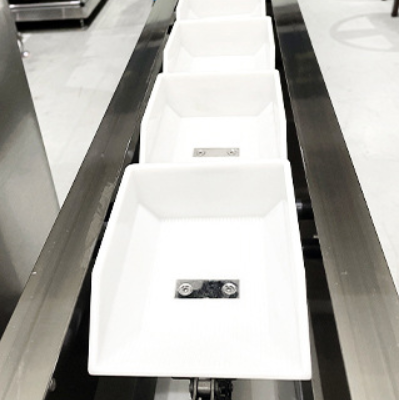 Bucket conveyor